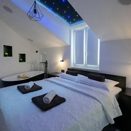Mezza Luna: Chic Apartamento Split
